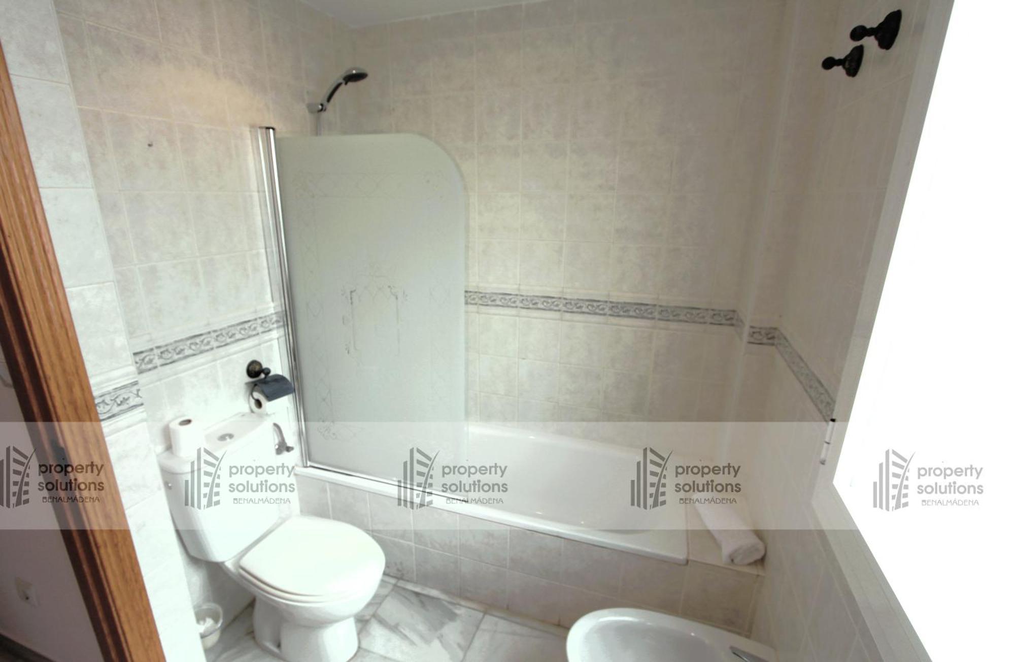 Lomas De Mena, 21 - Atico Con Vistas Al Mar - Piscina Y Barbacoa - Parking Gratis - Excelente Conexion Wifi Apartment Benalmadena Bagian luar foto